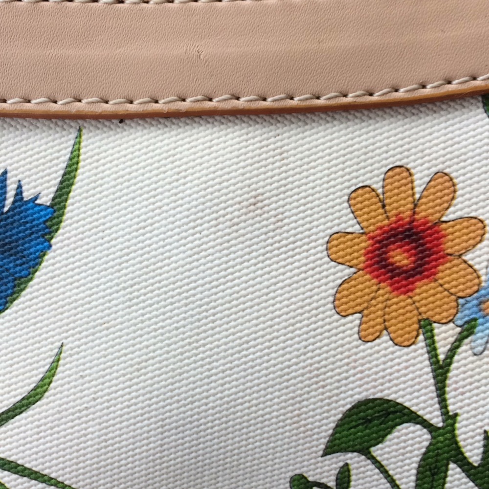 Gucci Floral Hobo 👜 Small adorable purse! 🌹💐 - Picture 7 of 9